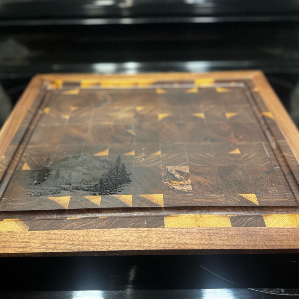Walnut End-grain Cutting Board
